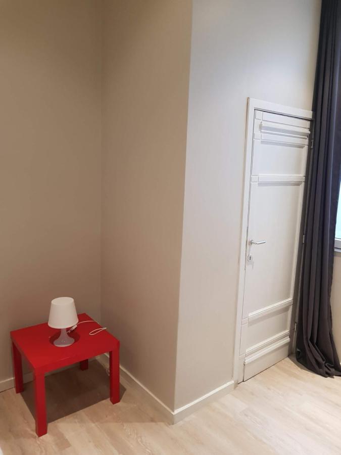 Central Yellow Apartment ブリュッセル エクステリア 写真