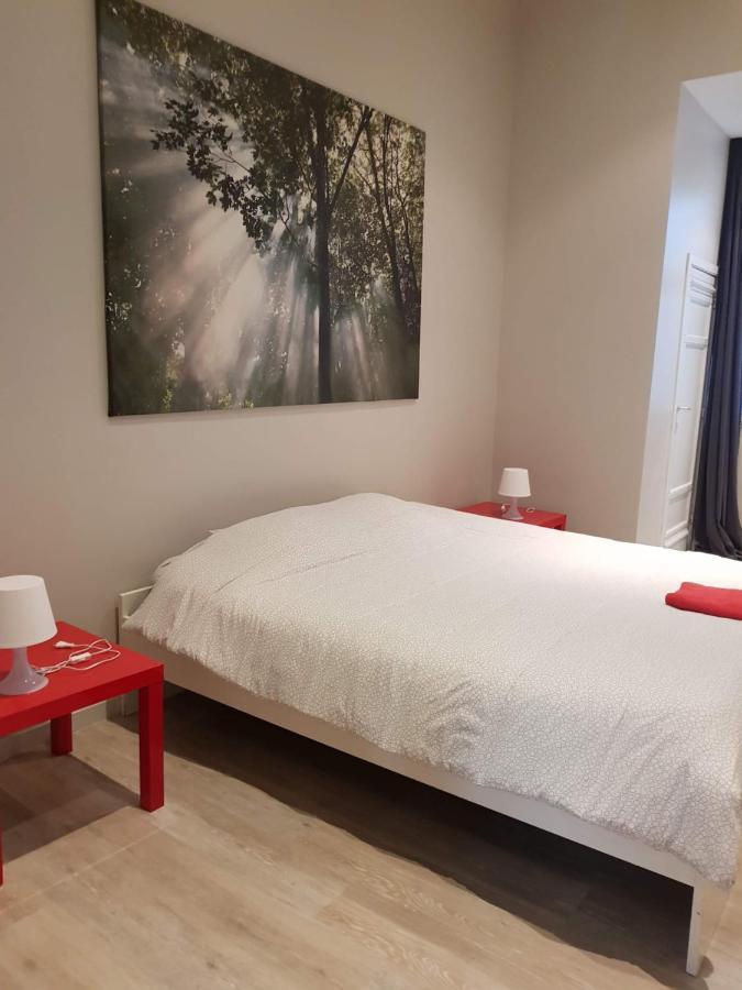 Central Yellow Apartment ブリュッセル エクステリア 写真