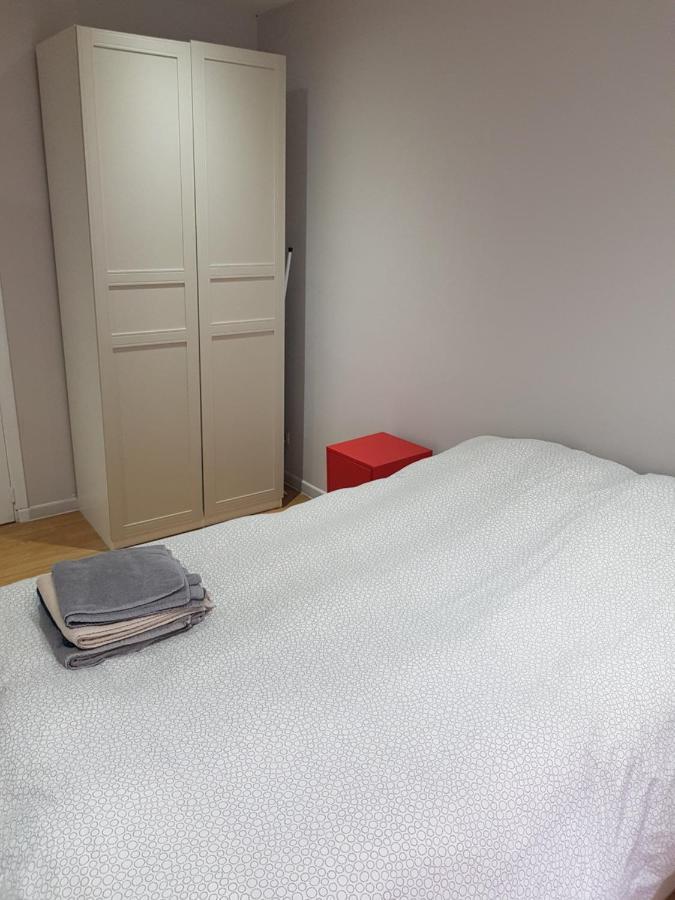 Central Yellow Apartment ブリュッセル エクステリア 写真