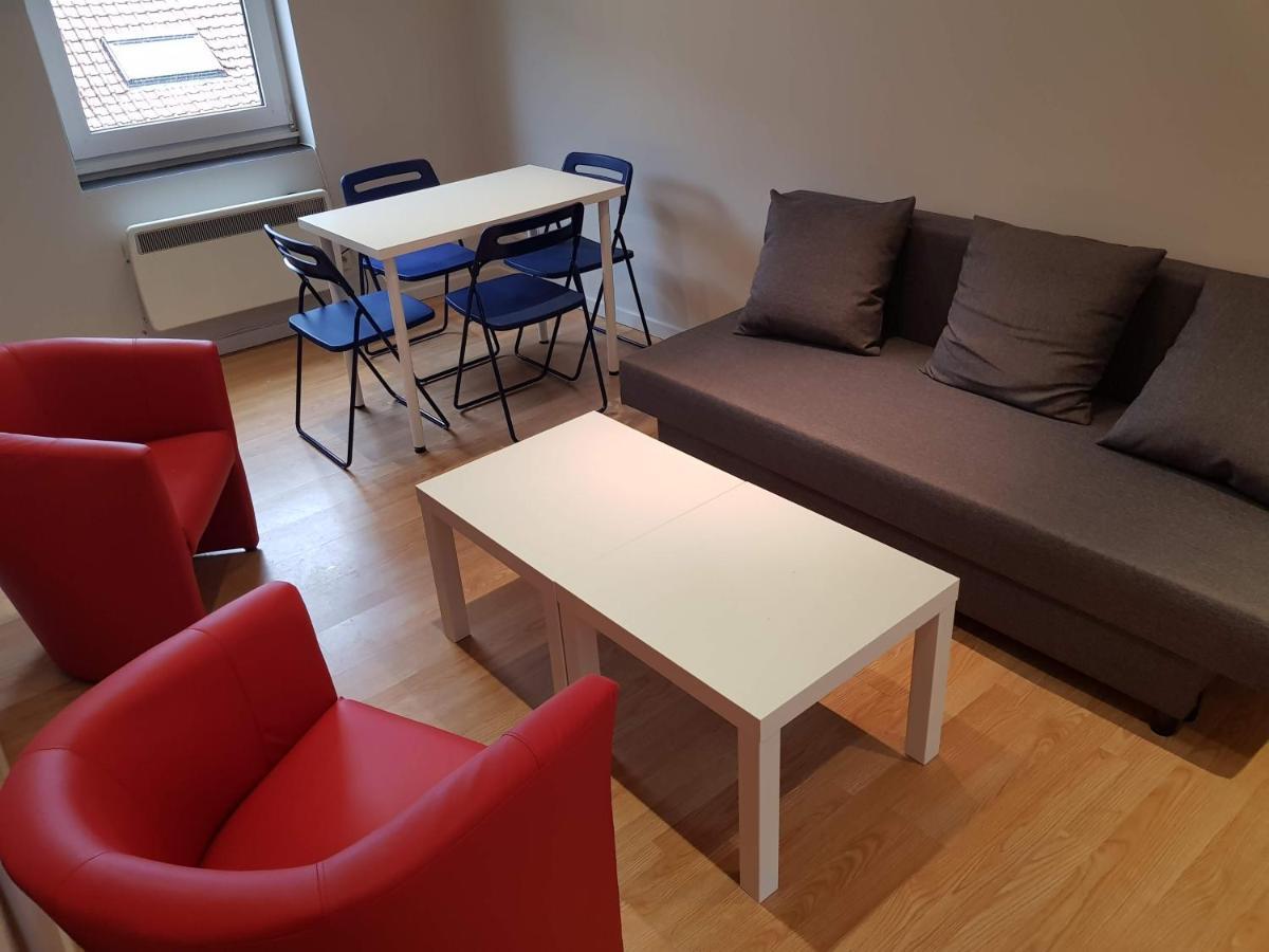 Central Yellow Apartment ブリュッセル エクステリア 写真