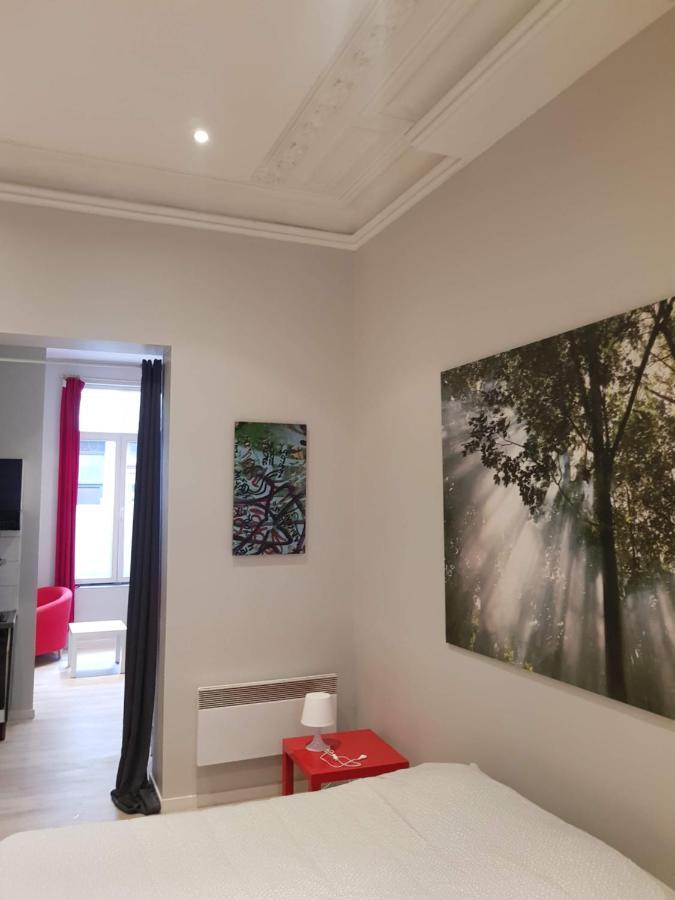 Central Yellow Apartment ブリュッセル エクステリア 写真