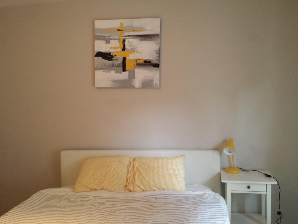 Central Yellow Apartment ブリュッセル エクステリア 写真