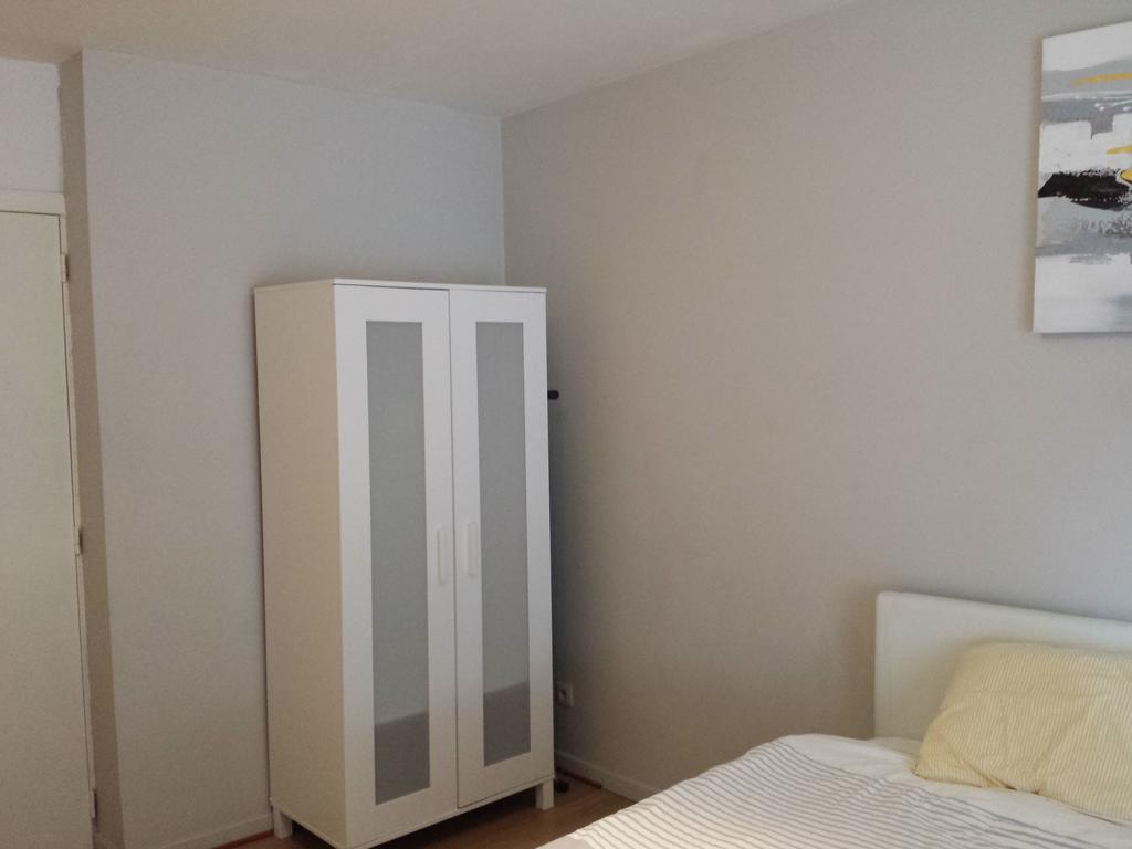 Central Yellow Apartment ブリュッセル エクステリア 写真