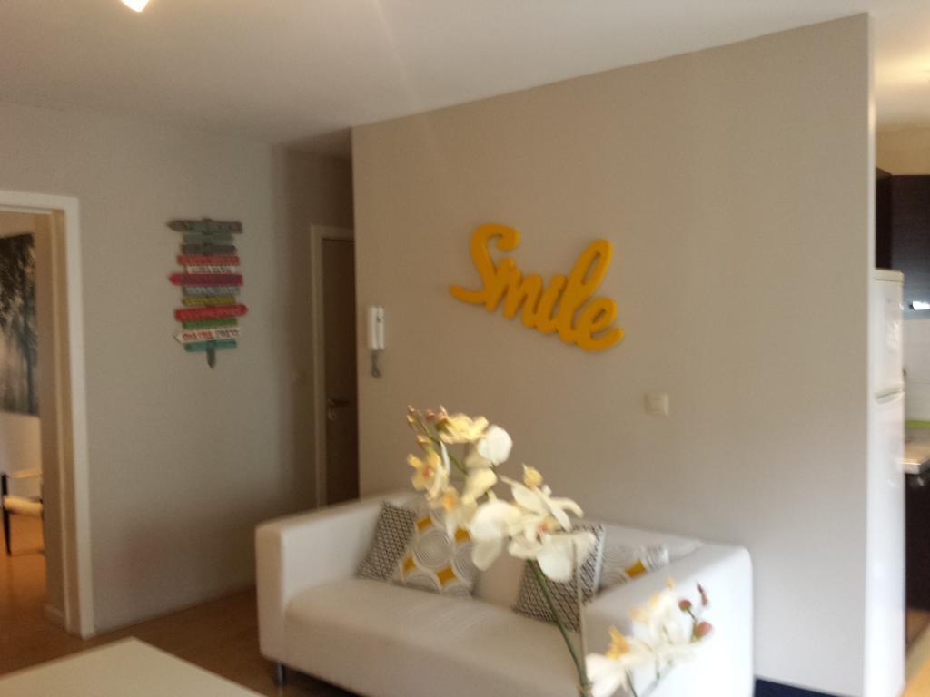 Central Yellow Apartment ブリュッセル エクステリア 写真
