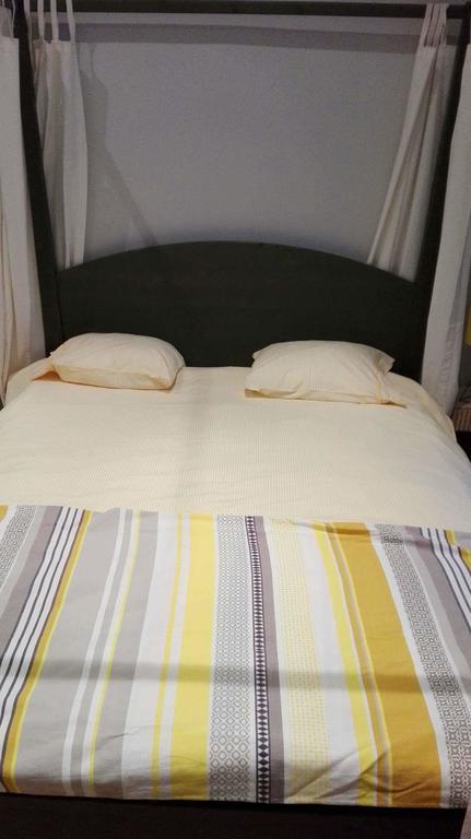 Central Yellow Apartment ブリュッセル エクステリア 写真